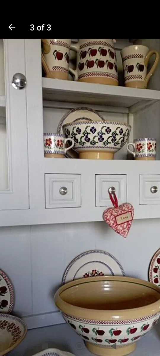 Solid kitchen dresser delivery arranged - Image 3