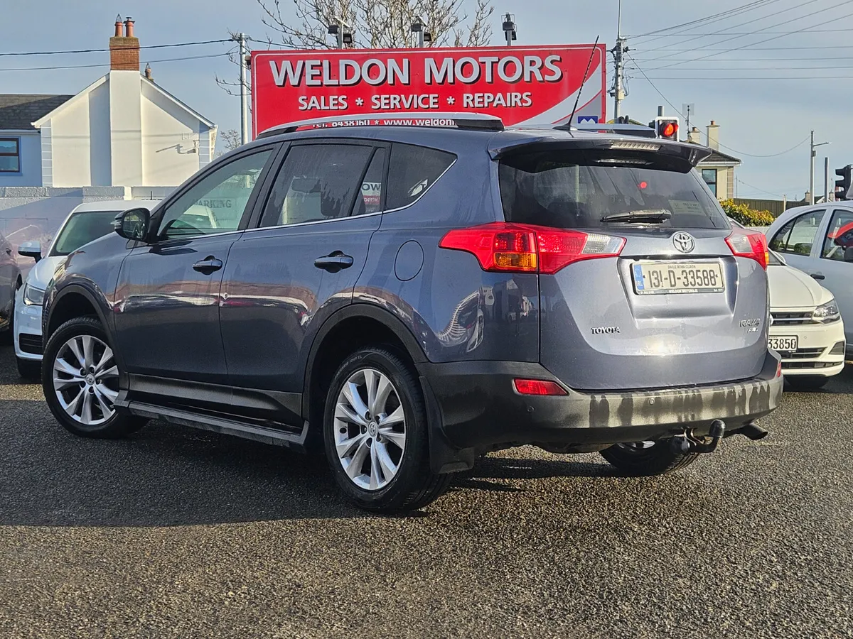 Toyota RAV4 2013 - Image 2