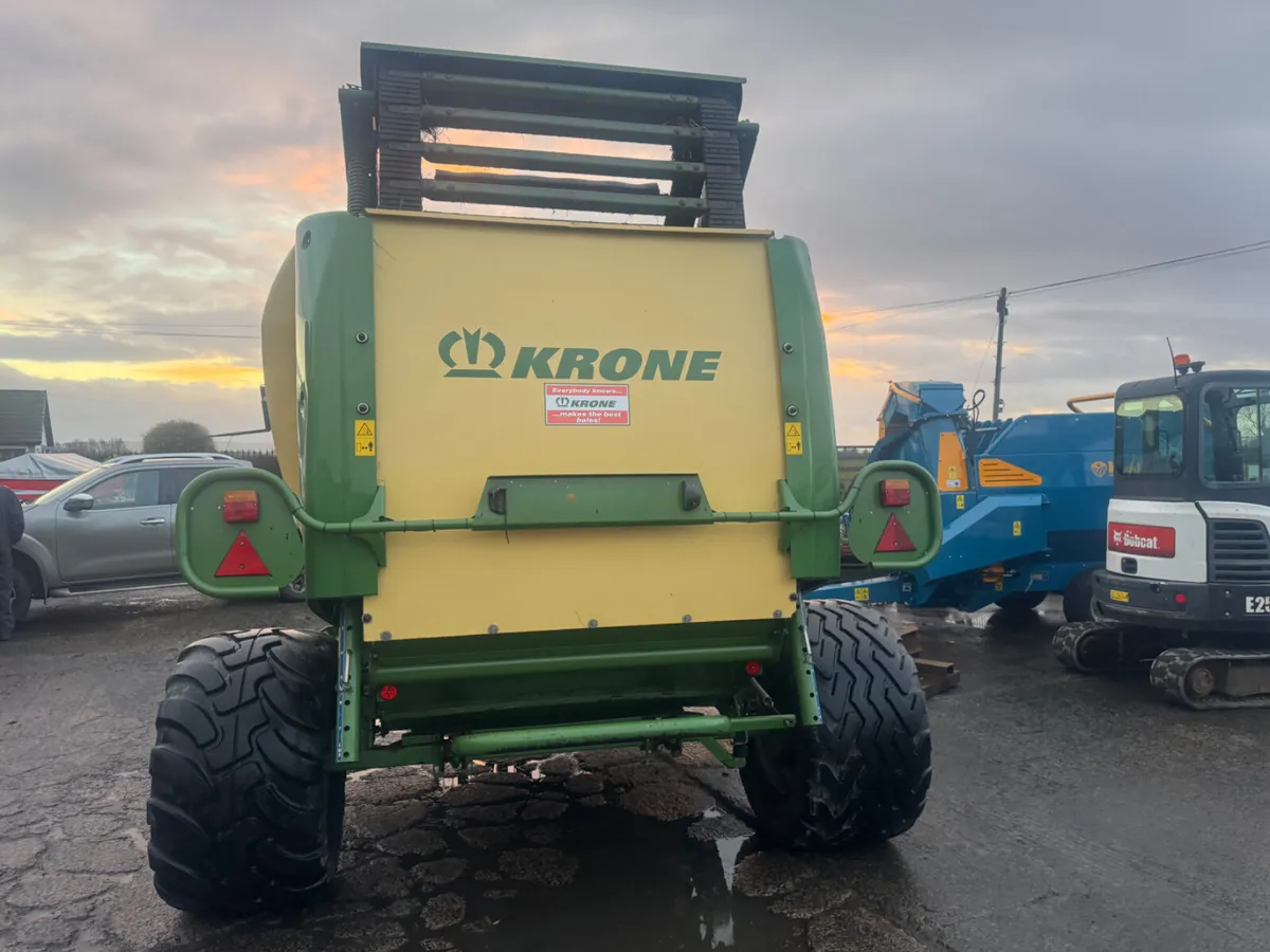 Krone Comprima F155XC Round Baler - Image 4