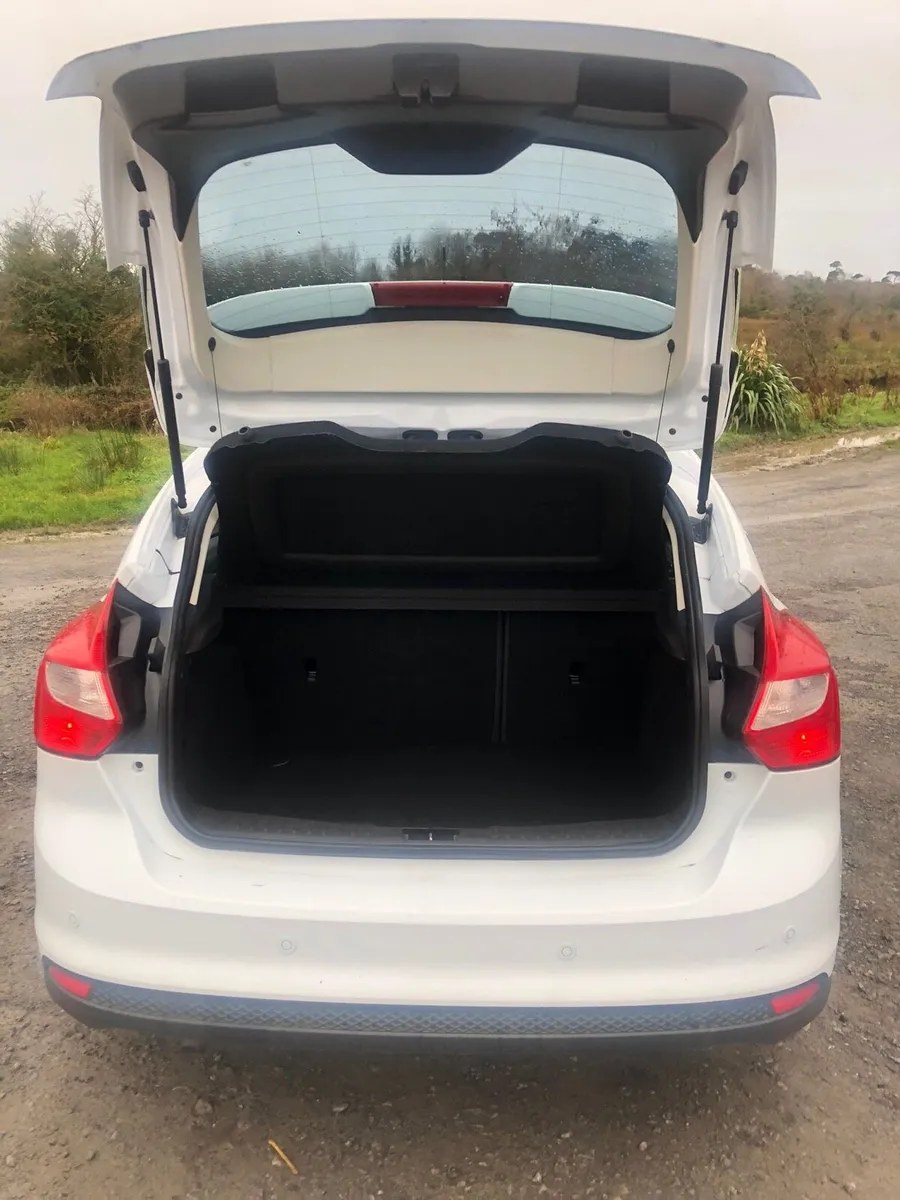 Ford focus 1.6 petrol - Image 3