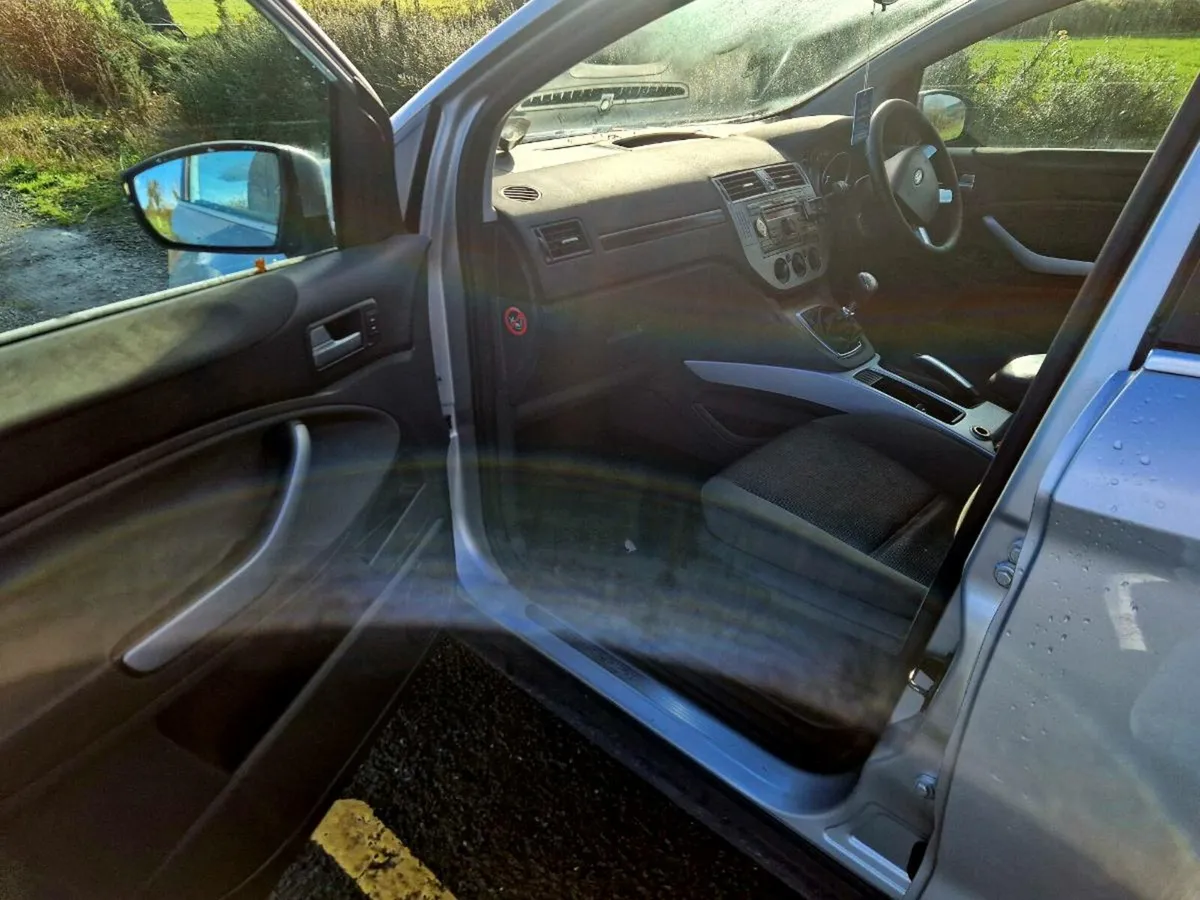 Ford Kuga 2.0D 4×4 - Image 4