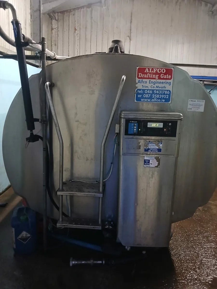 Milk tank for sale - Image 1