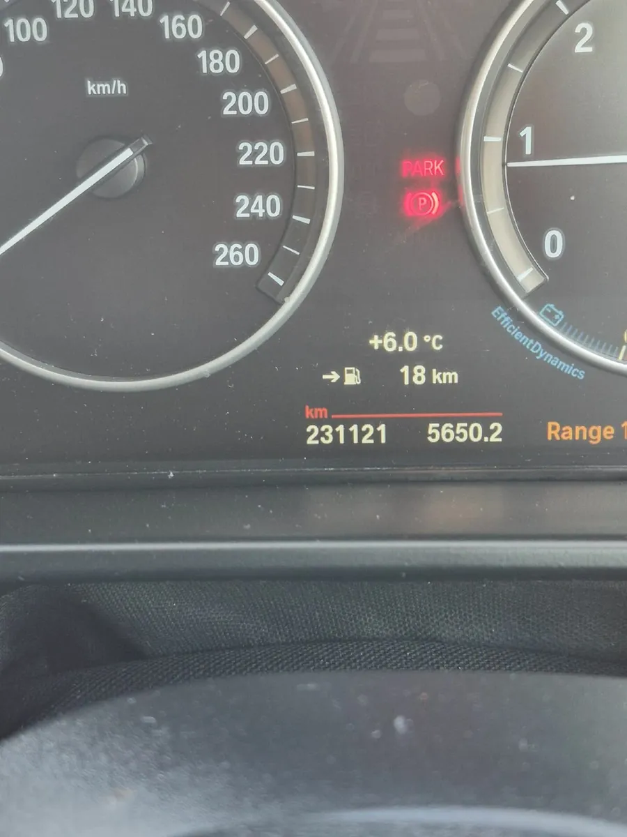 BMW X5 2015 - Image 2