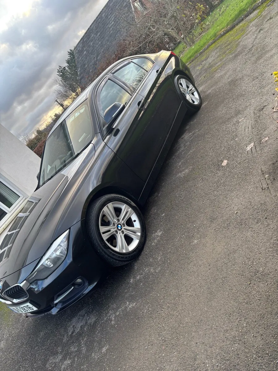 BMW 3 Series - Image 4