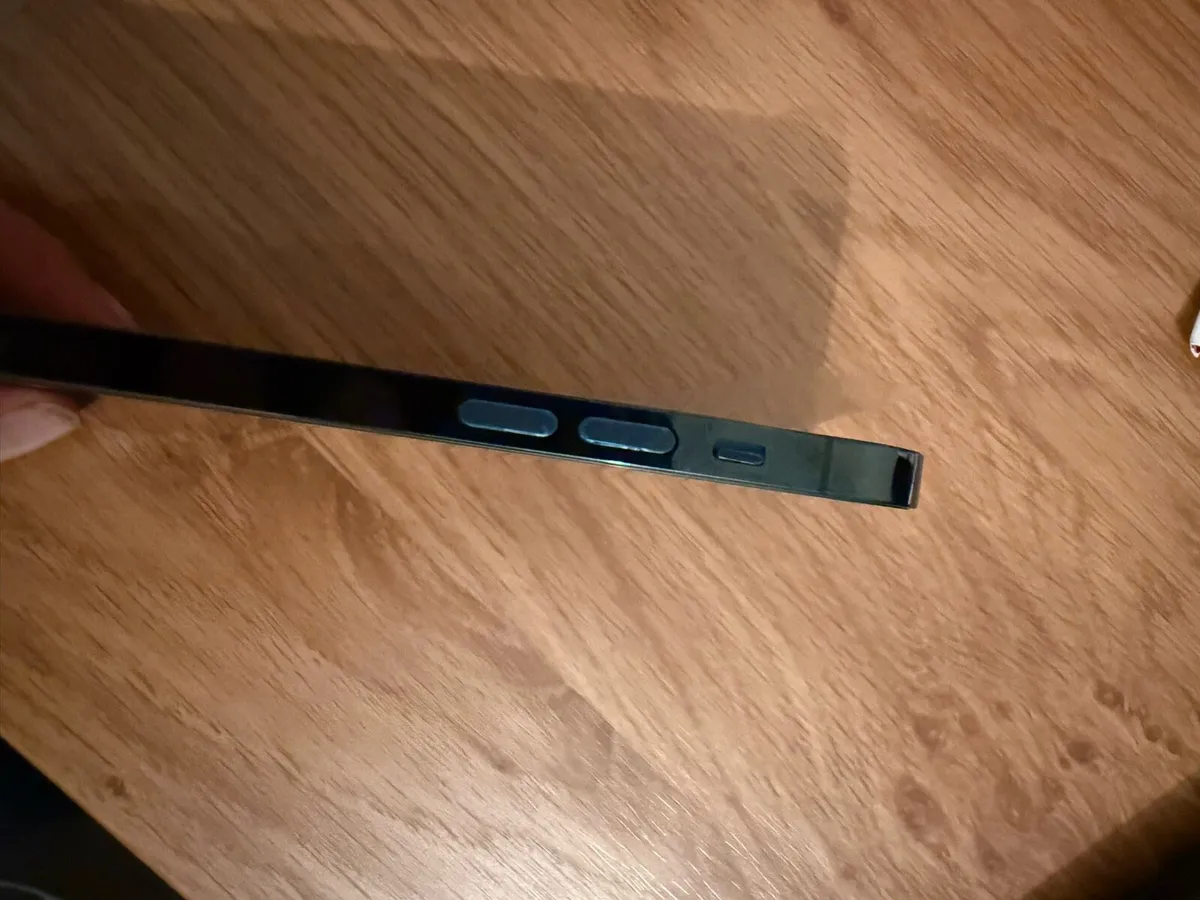 iPhone 12 Pro - Image 3