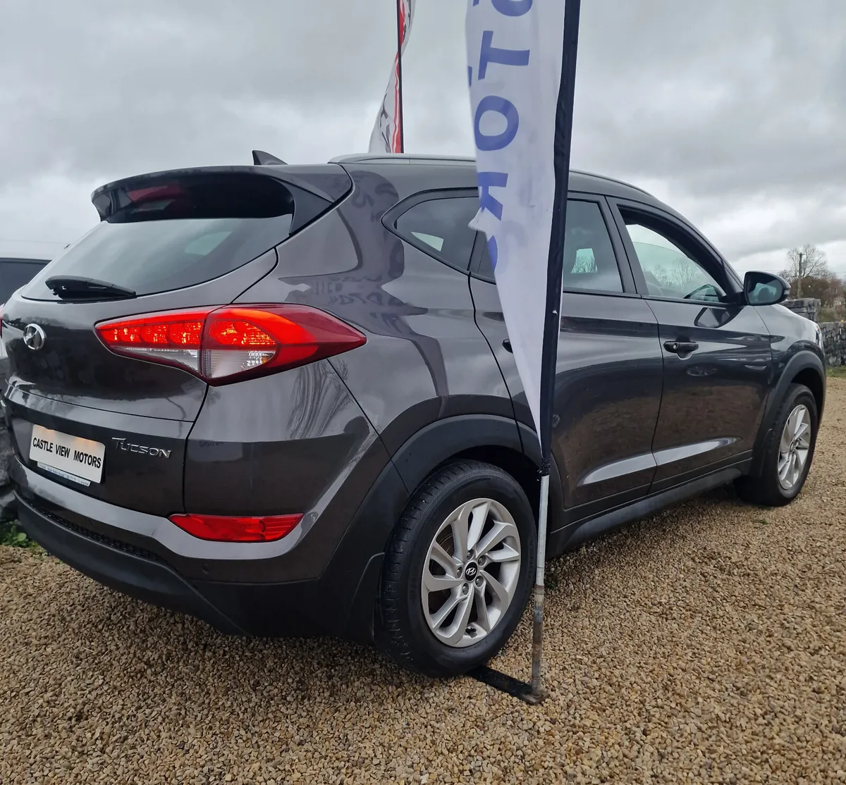 16 Hyundai Tucson 1.7D NEW NCT MINT - Image 4