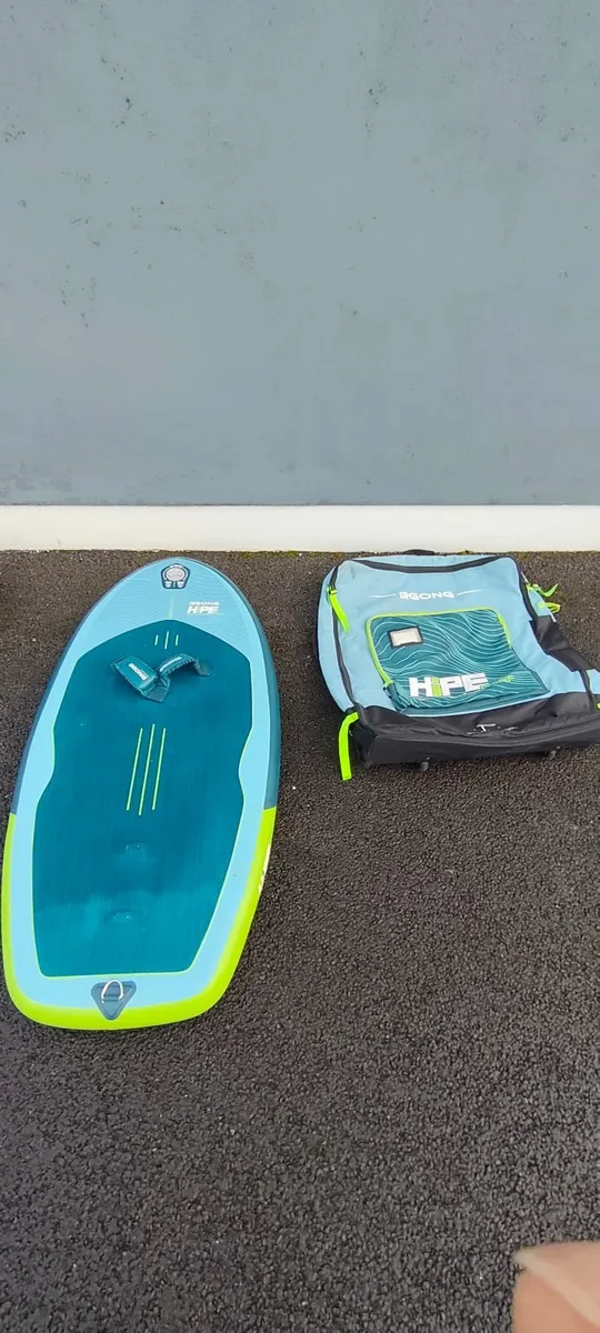 Gong Hipe Perf inflatable foil board - Image 2