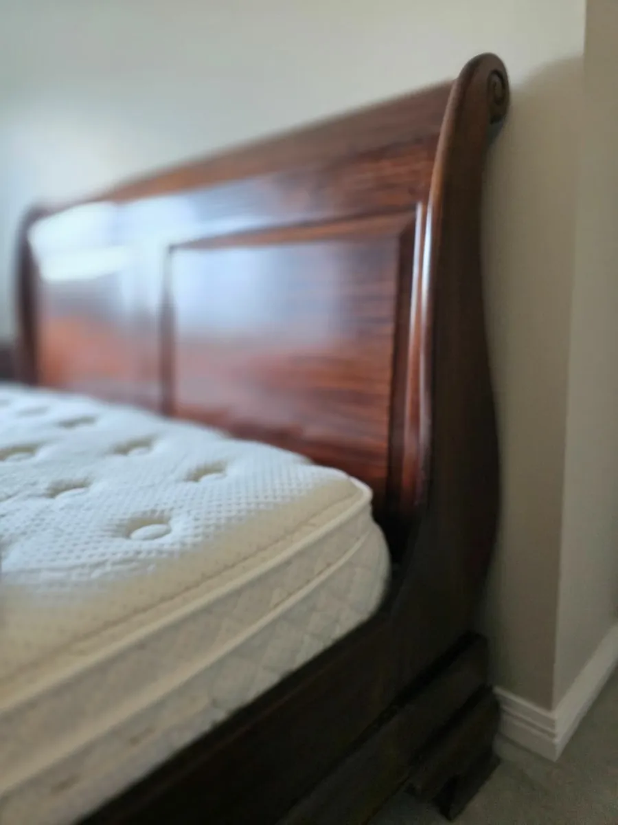 Bedroom furniture set - Image 3