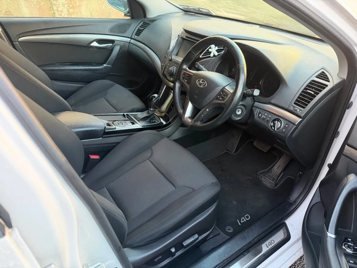 Hyundai i40 2016 - Image 2