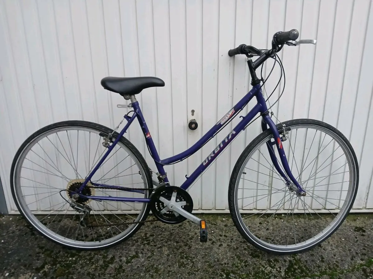 Large selection of Mens and womens hybrid bikes - Image 3