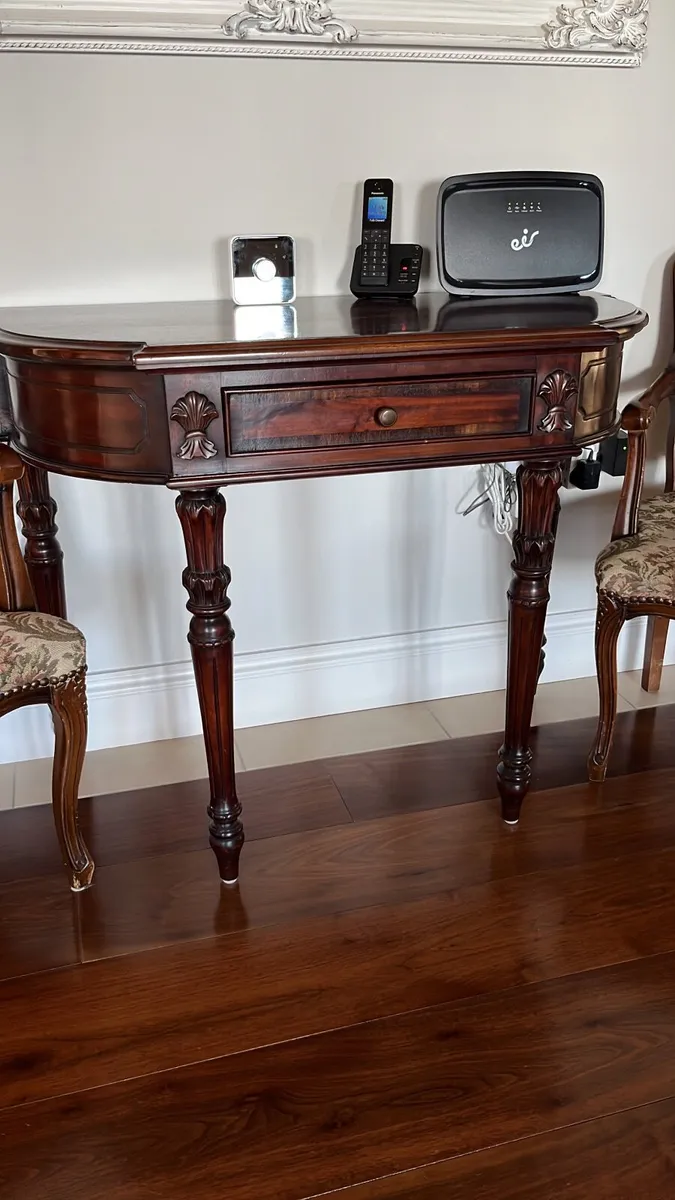 French Fluted Console Table - Image 1