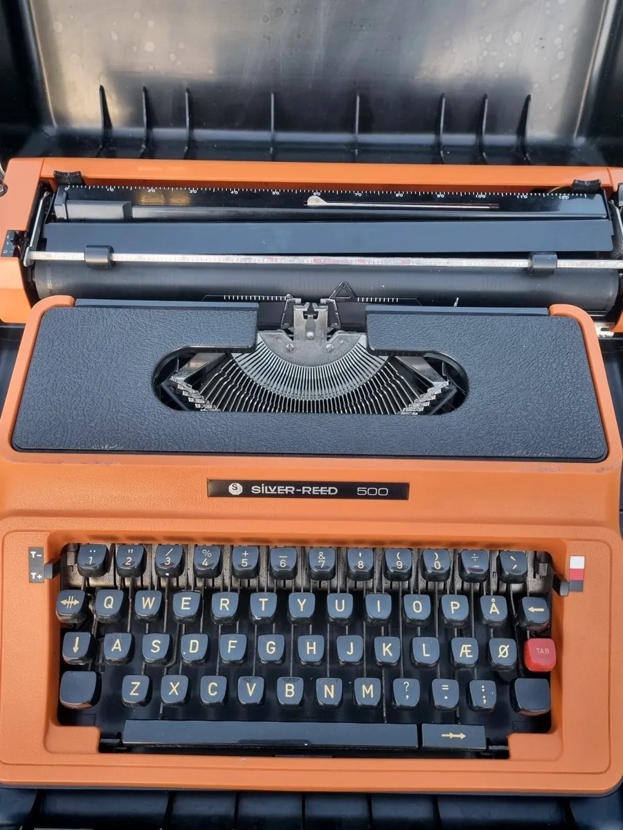 Japanese Typewriter - Silver Red 500 - Image 2