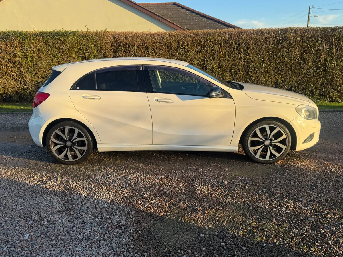 141 Mercedes A180 1.6 Petrol - Image 3