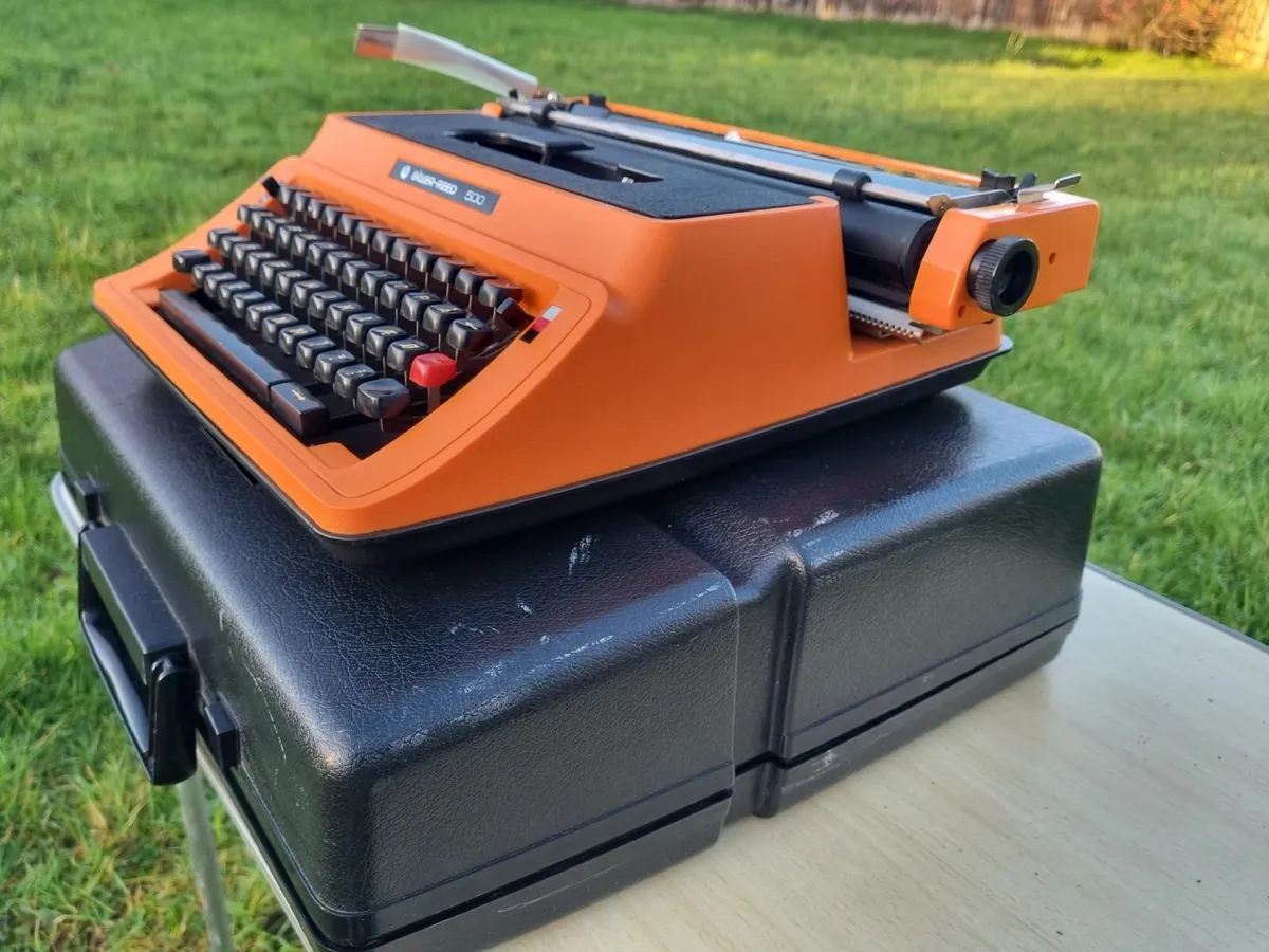 Japanese Typewriter - Silver Red 500 - Image 3