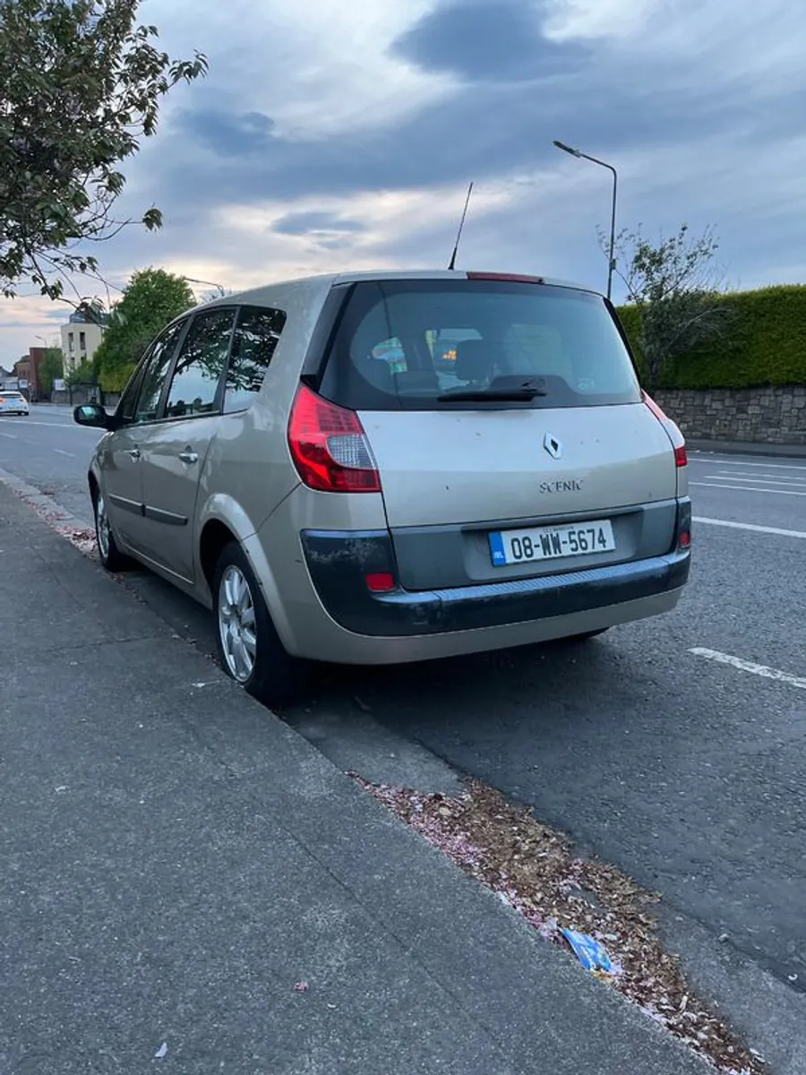 2008 Renault Scenic - Image 1