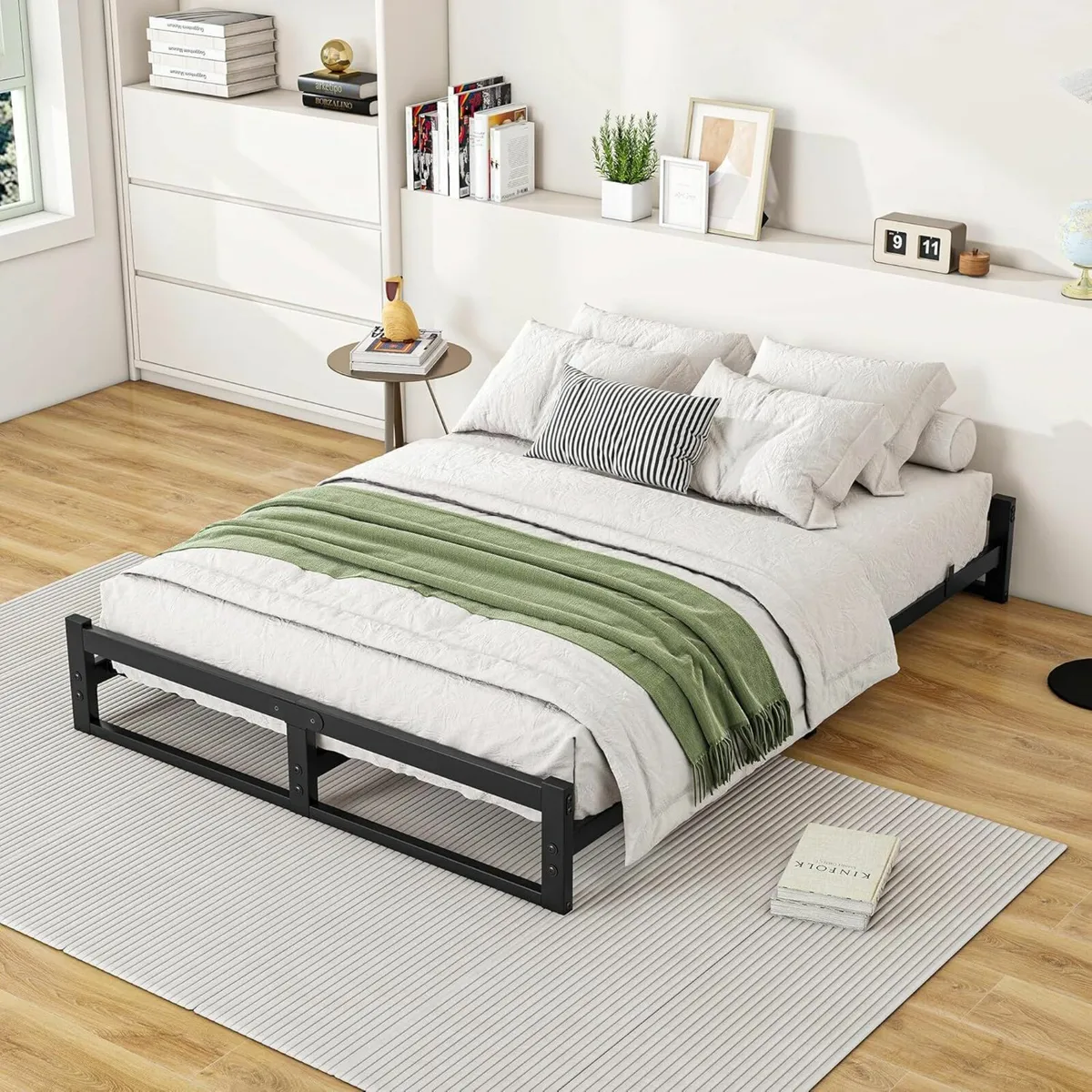 Double Bed Frame 4ft6 135x190 cm classic design - Image 1
