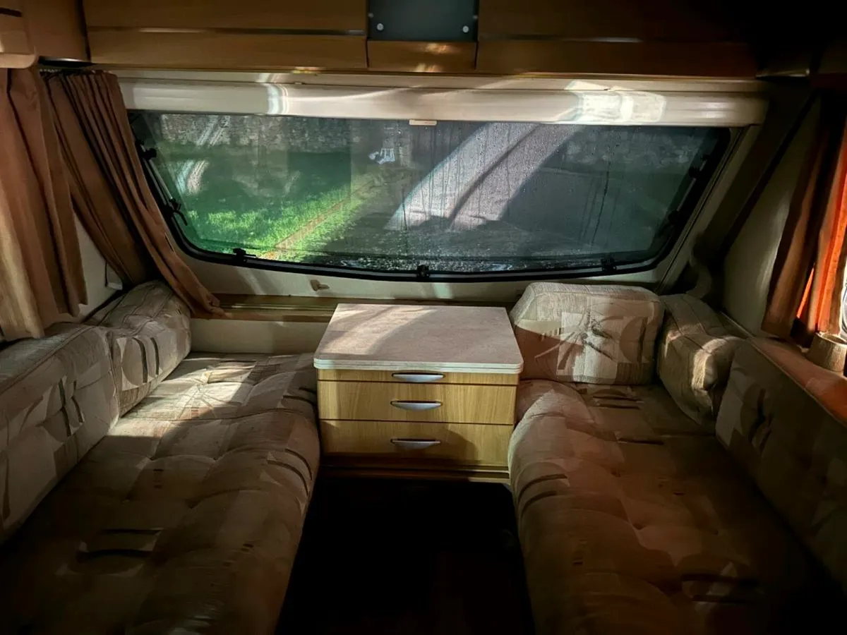 Swift sprite Quattro 2010 - Image 2