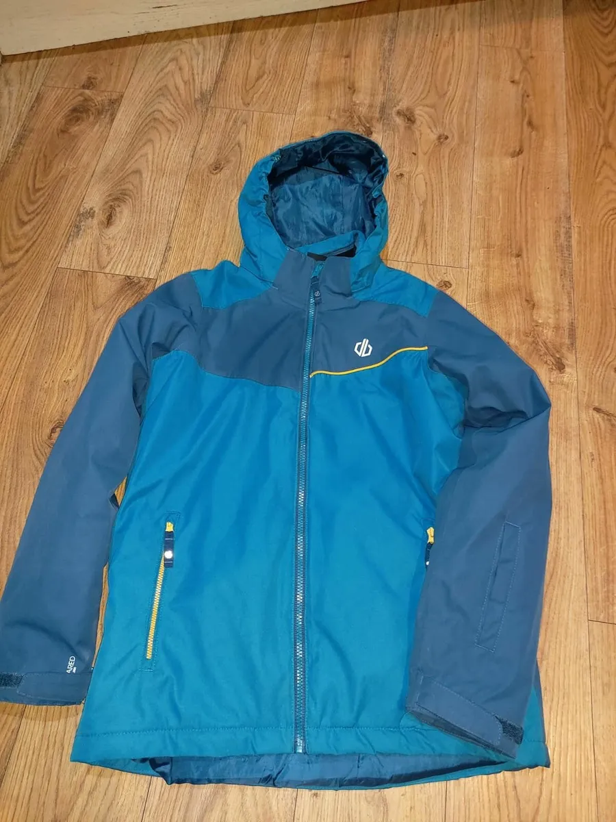 Dare 2b kids ski jacket and match pants and boots - Image 3