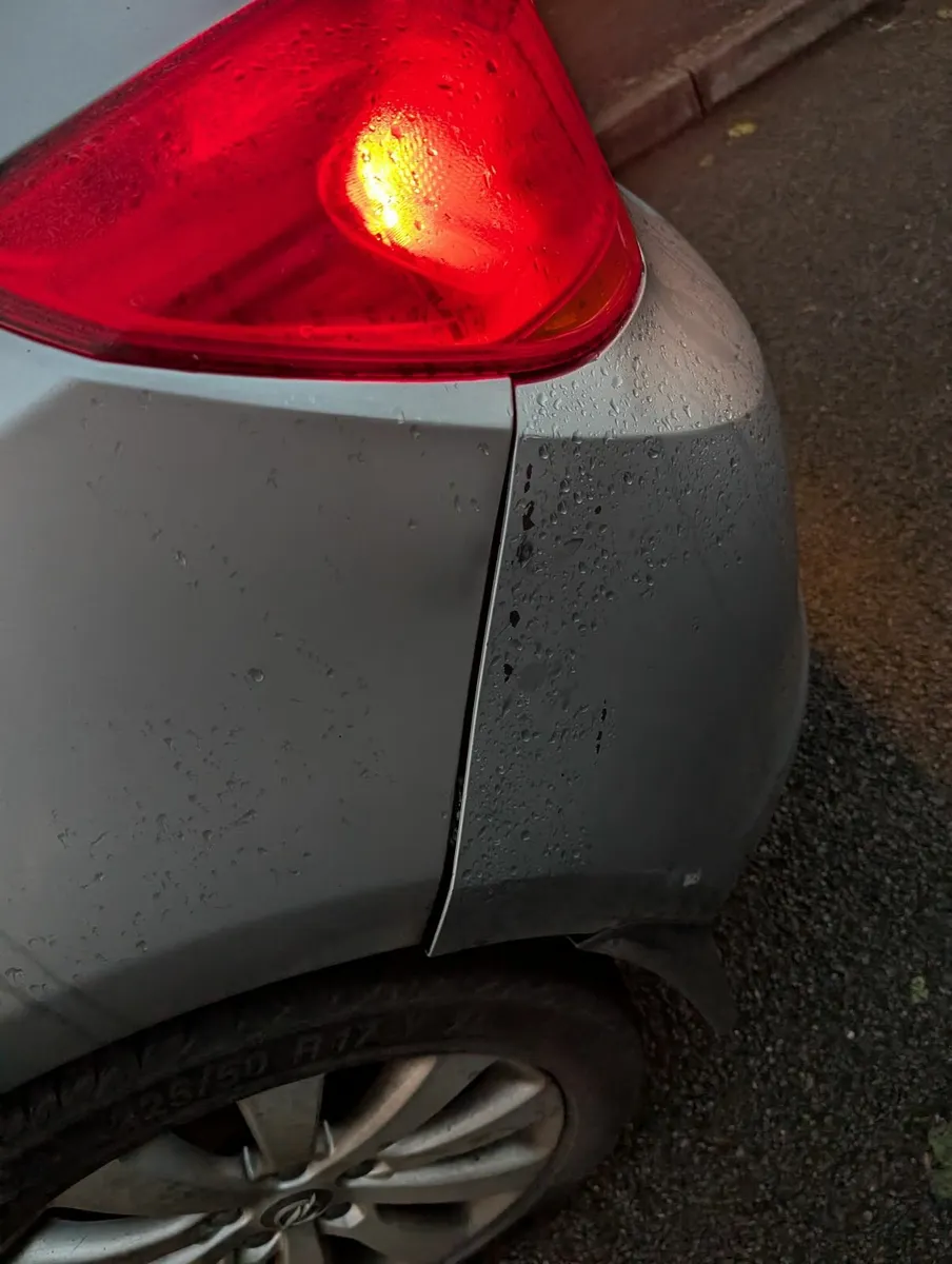 Opel Astra 2010 - Image 4