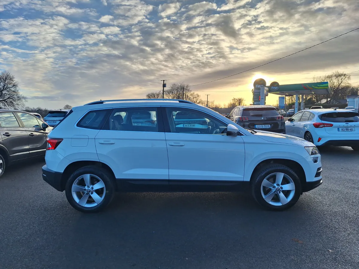 Skoda Karoq 1.0 Tsi 110 Hp *Ambition/Like New - Image 3