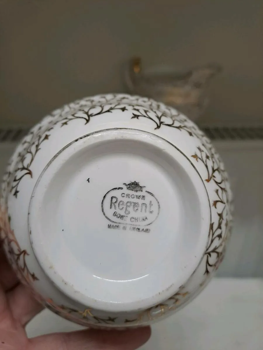 Crown Regent sugar bowl and creamer - Image 4