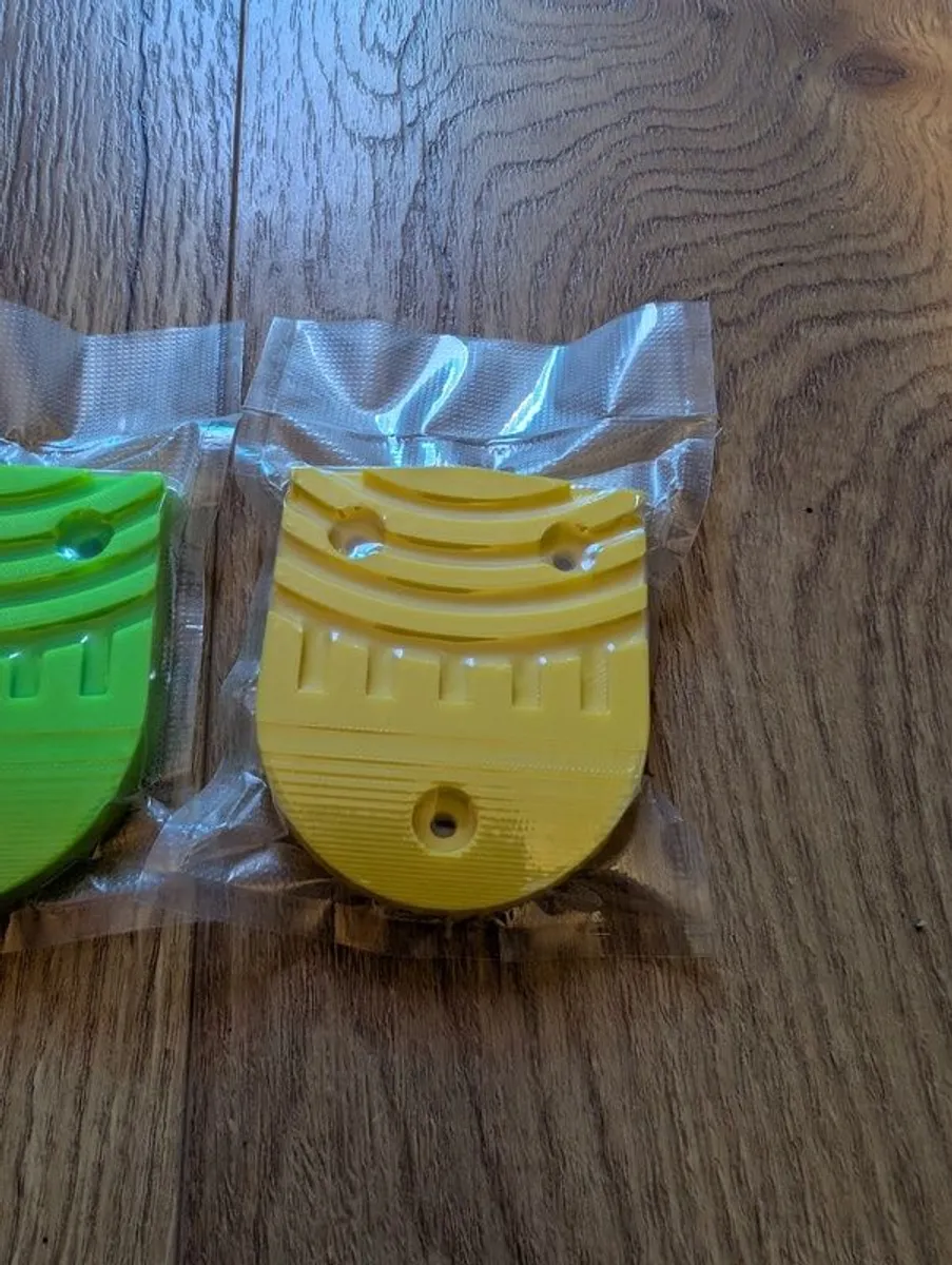 Replacement Ski Boot Soles (Pair) - TPU, 3-Screw, Salomon-Style Fit - Image 2