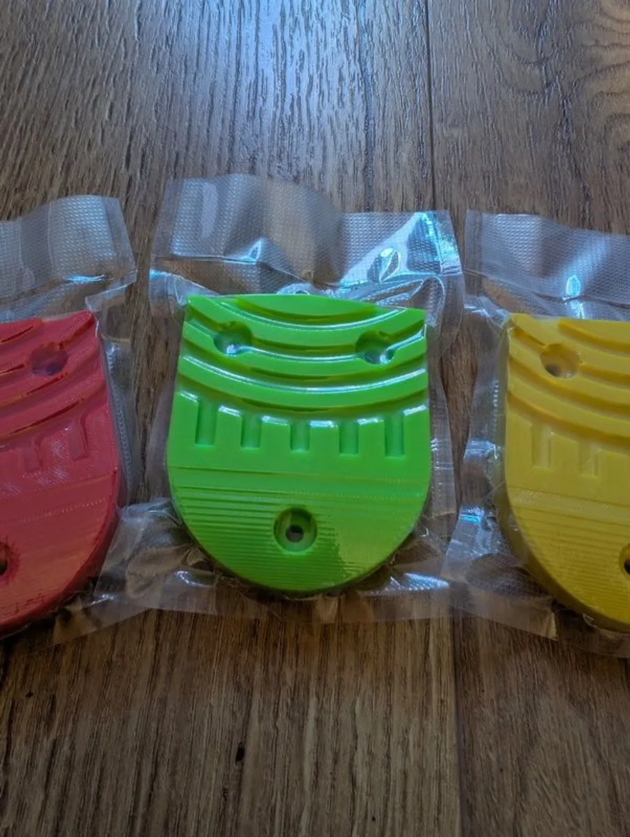 Replacement Ski Boot Soles (Pair) - TPU, 3-Screw, Salomon-Style Fit - Image 3