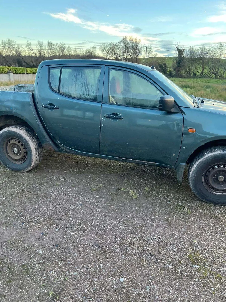 Mitsubishi L200 2007 - Image 2