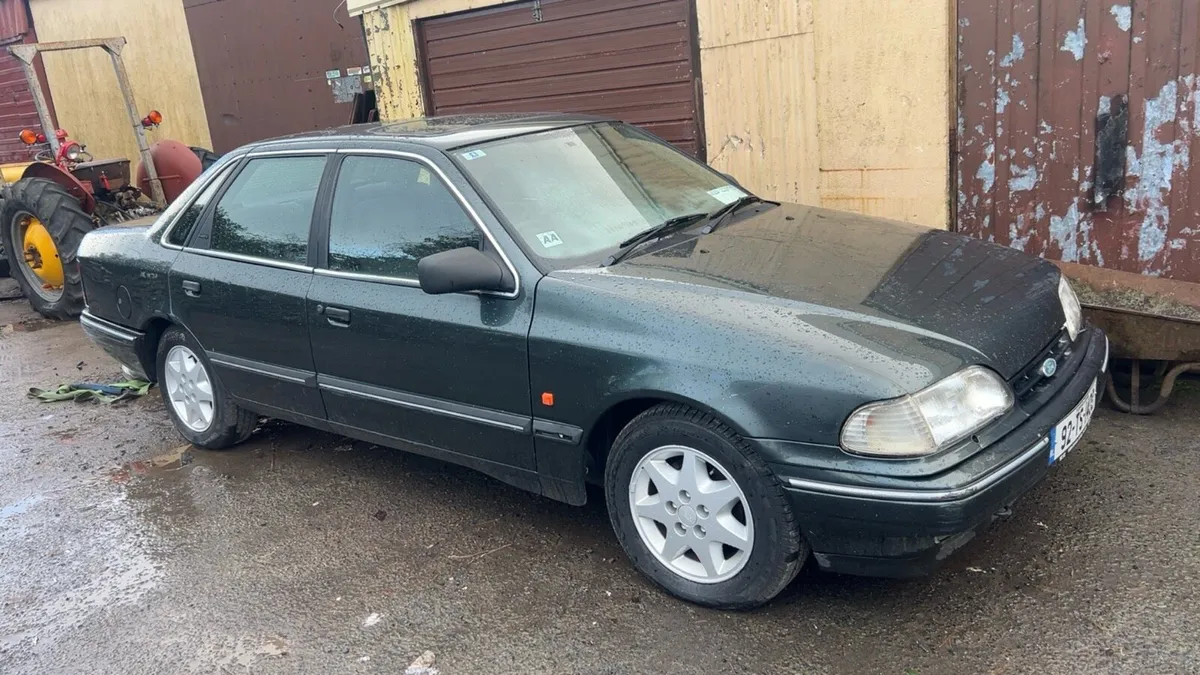 1992 Ford Granada Scorpio - Image 2
