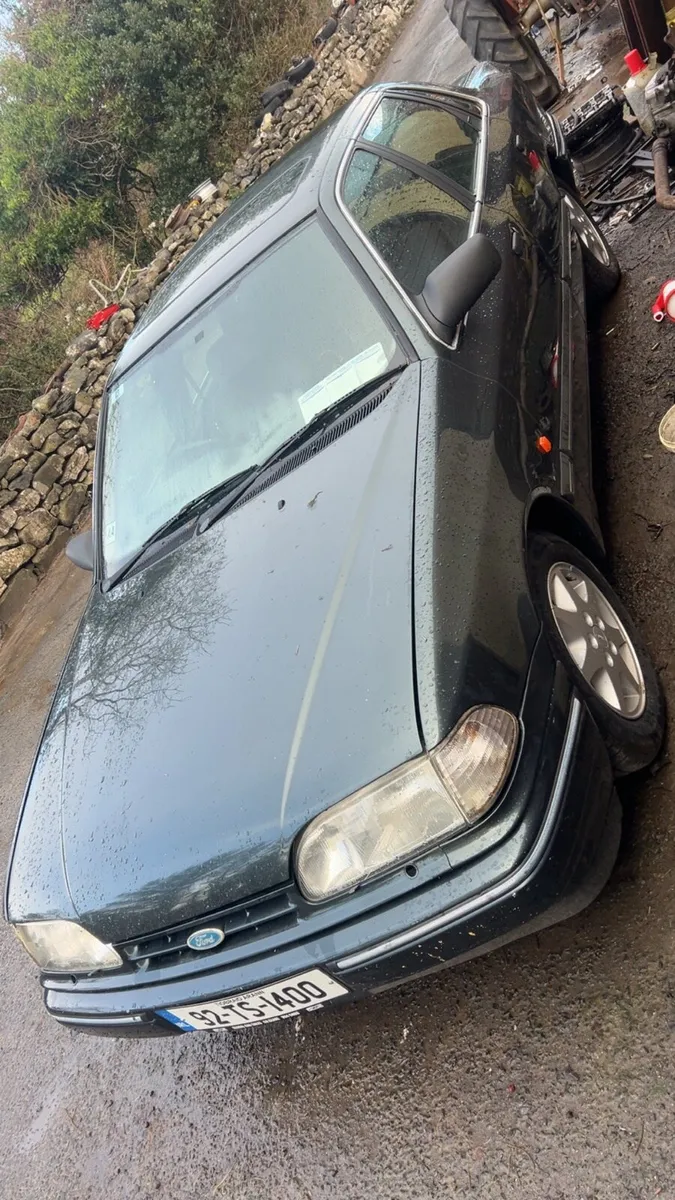 1992 Ford Granada Scorpio - Image 4