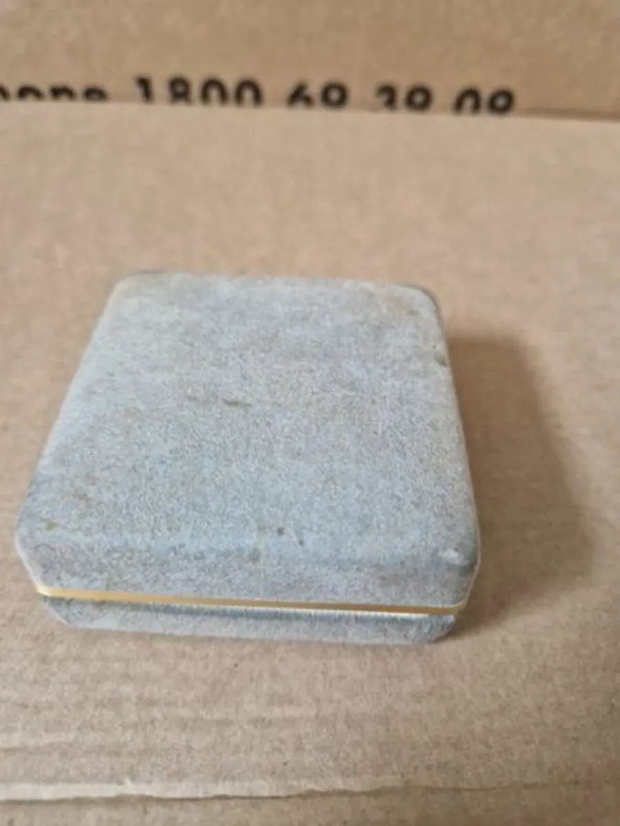 Set of HODGES Cuff Links in Box - Image 2