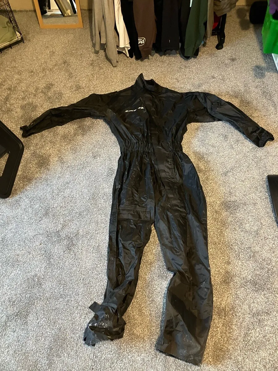 Motorcycle gear - Image 1