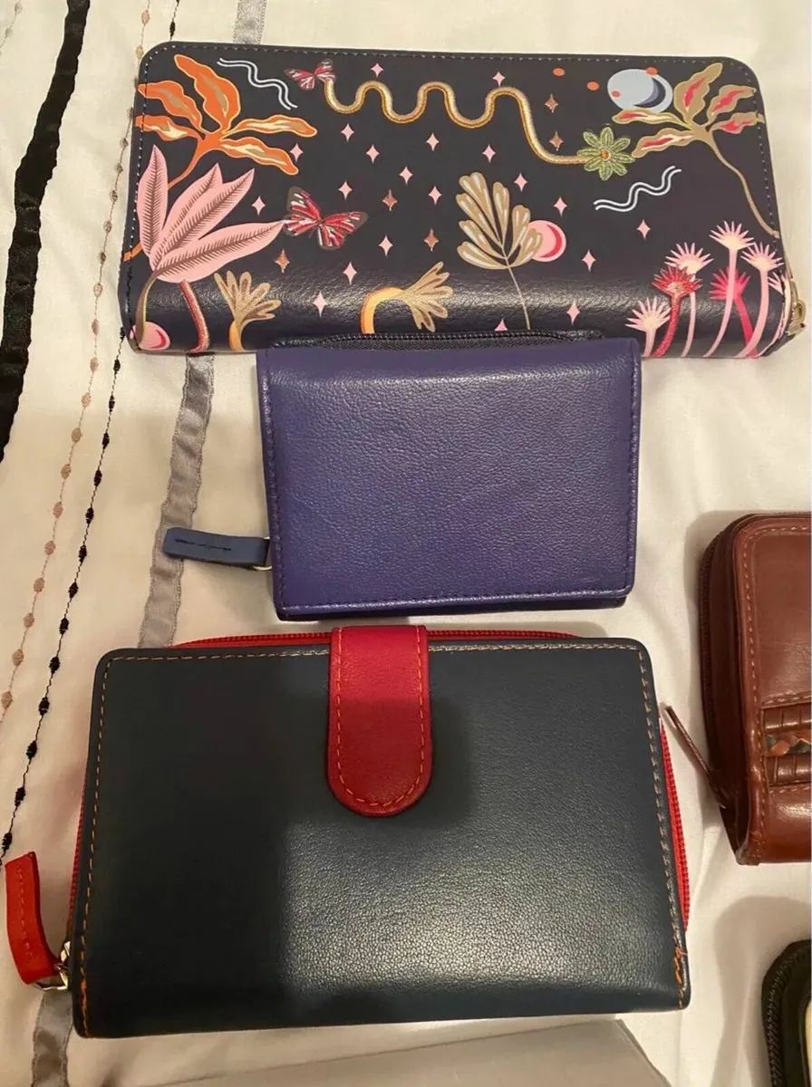 BRAND NEW Huge Selection of Ladies Wallets Purses - Image 4