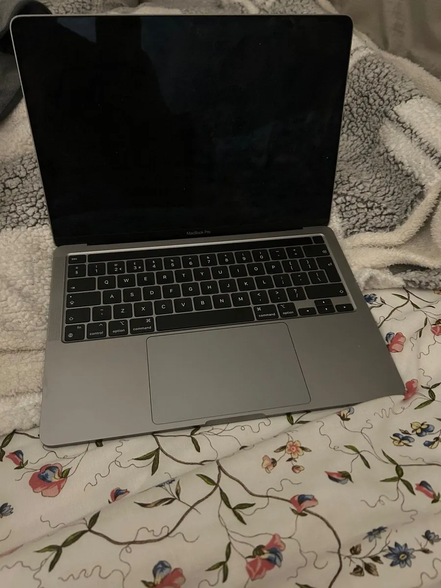 MacBook Pro - Image 4