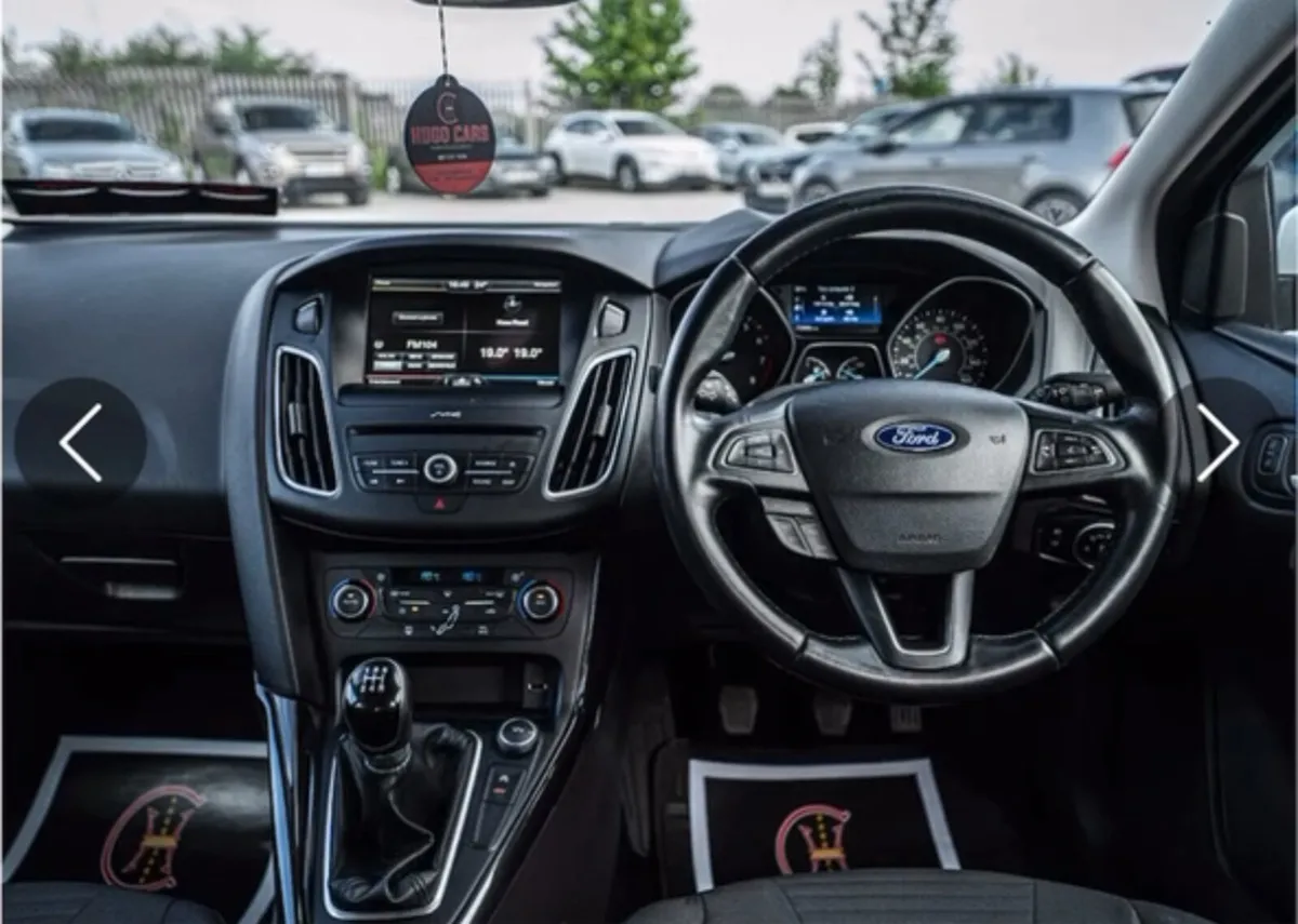 152 Ford Focus 1.0 TITANIUM LOW MILAGE - Image 4