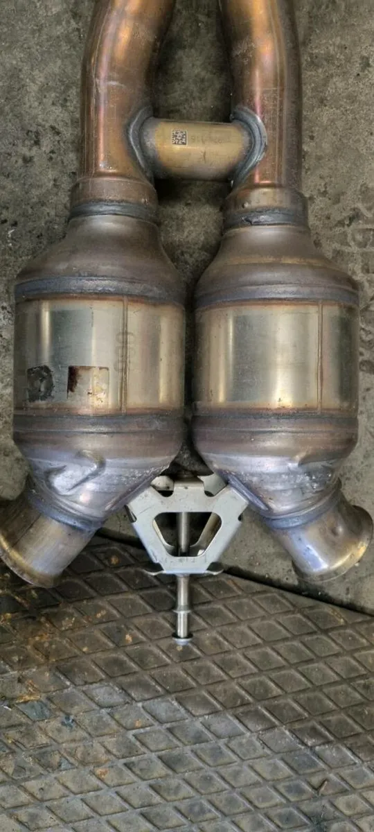 2025 Porsche panamera e-hybrid exhaust - Image 2