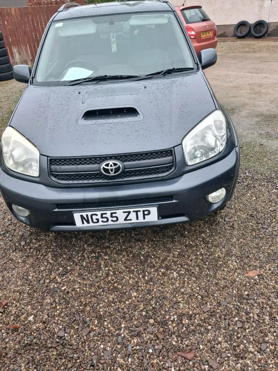 Toyota rav 4 - Image 1