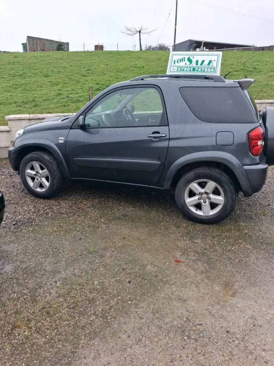 Toyota rav 4 - Image 3