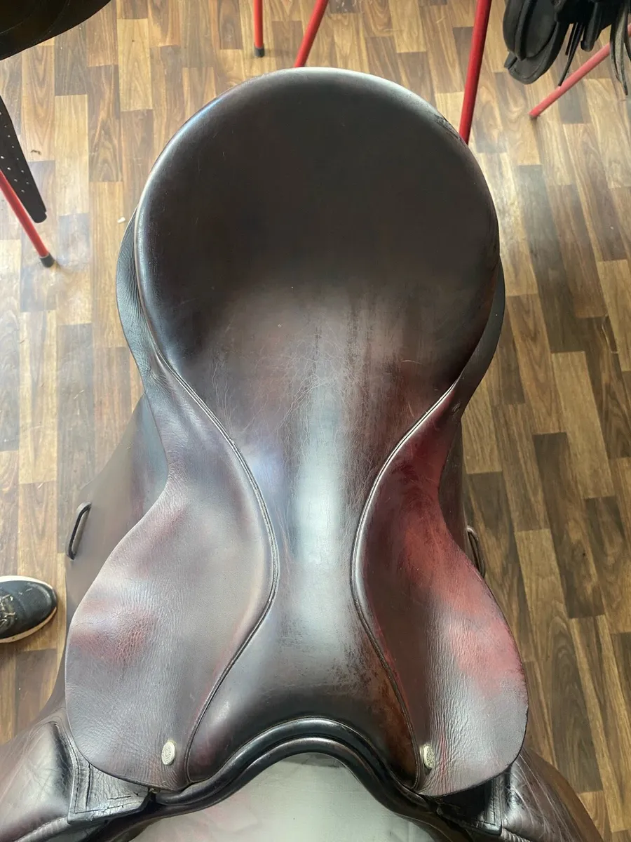 Berney brothers 17.5 Leather saddle - Image 4