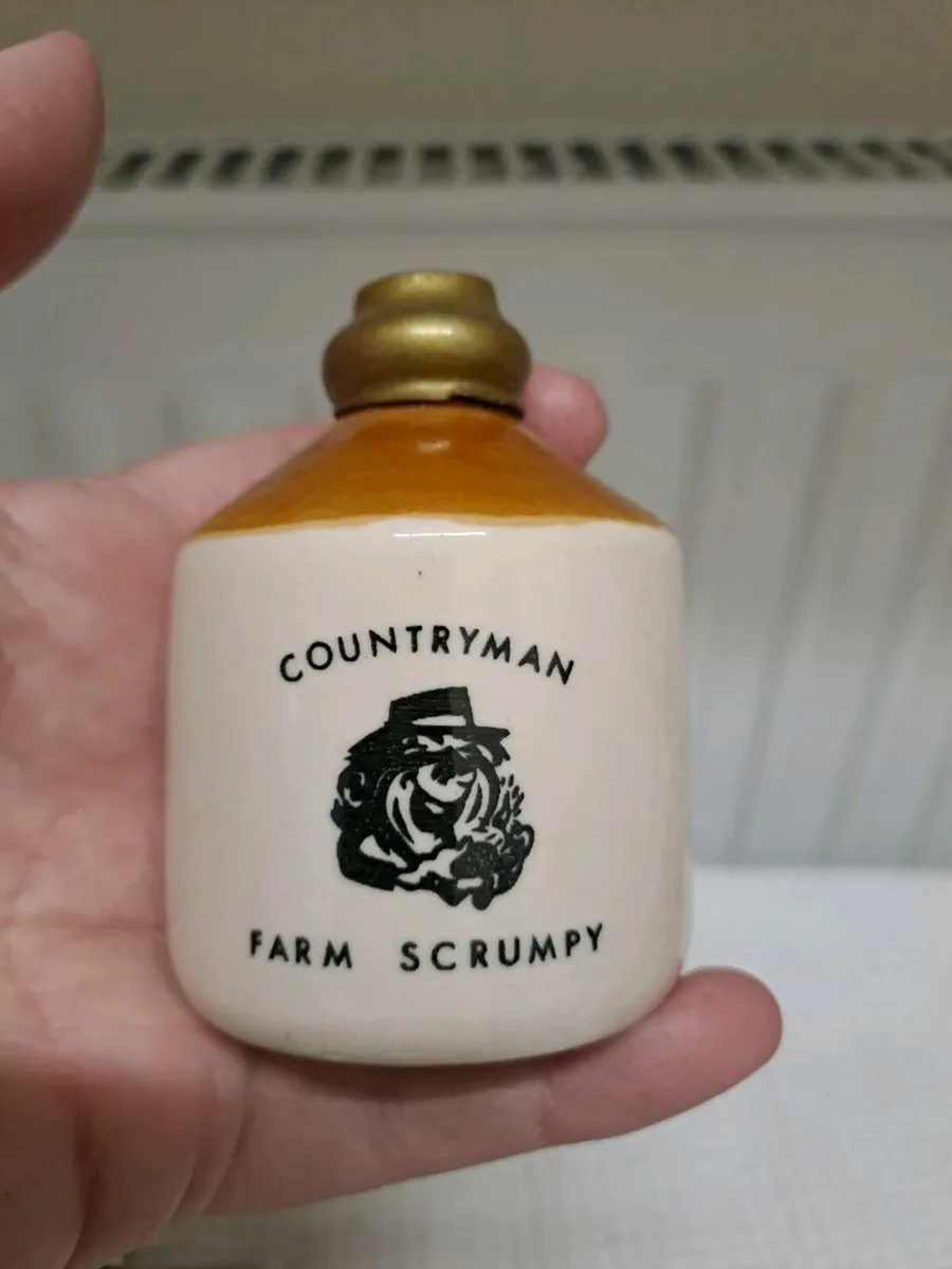 1970s Countryman mini jug - Image 4