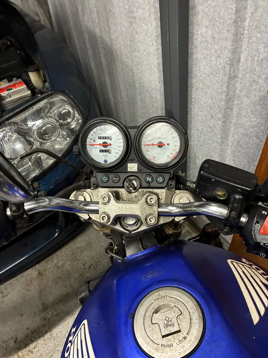 Honda hornet - Image 2