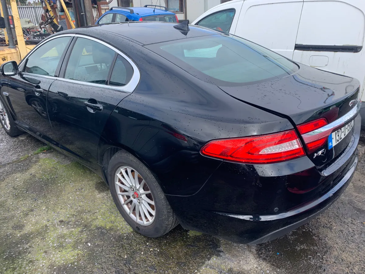 2013 JAGUAR XF 2.2 CC  AUTOMATIC - Image 2