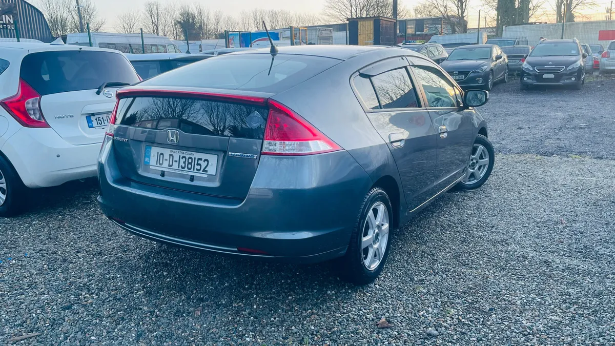 Honda INsight 2010 Fully Automatic Low mileage - Image 4