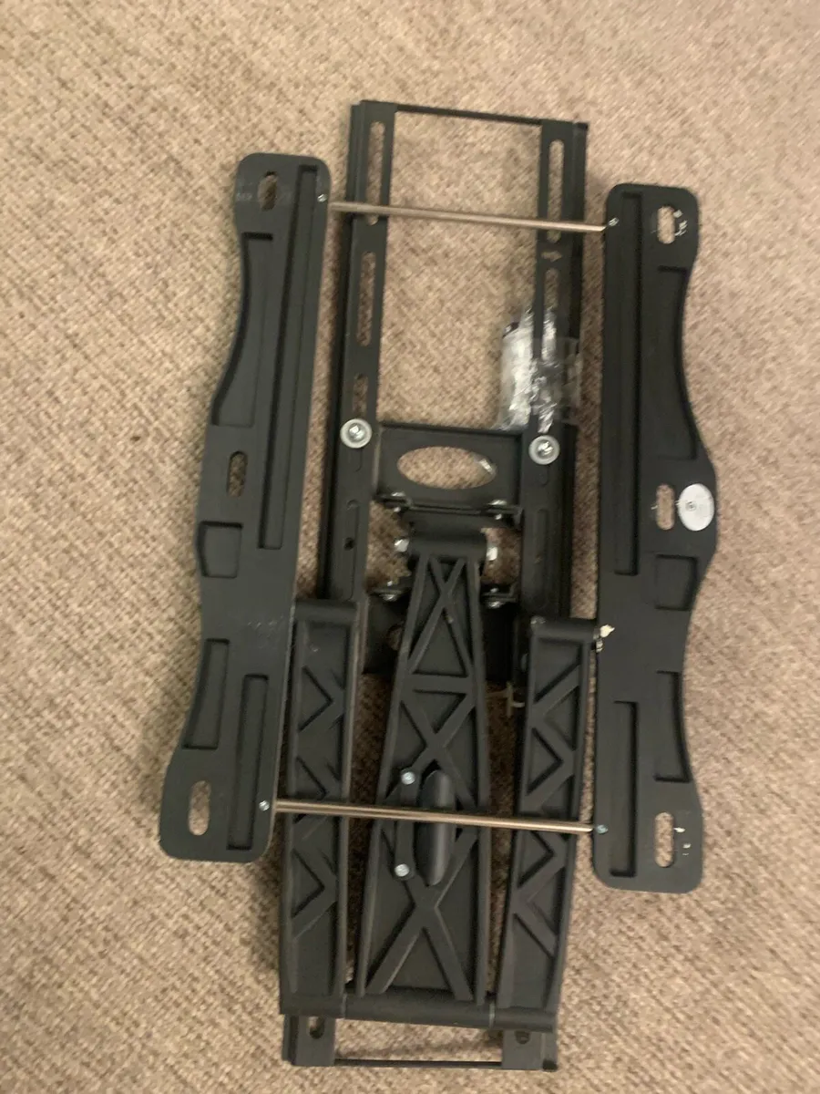 TV bracket - Image 1