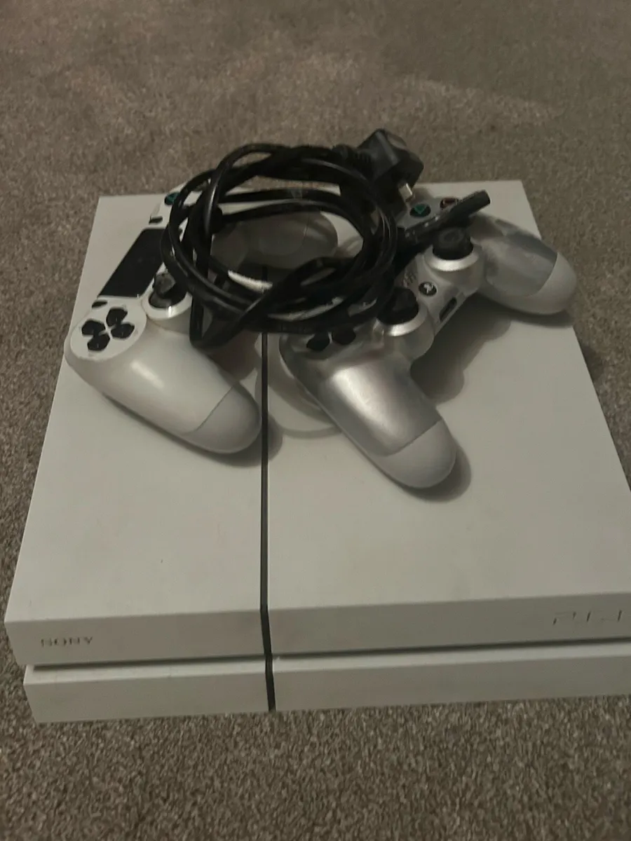 PlayStation 4 with 2 controllers & 6 games - Image 1