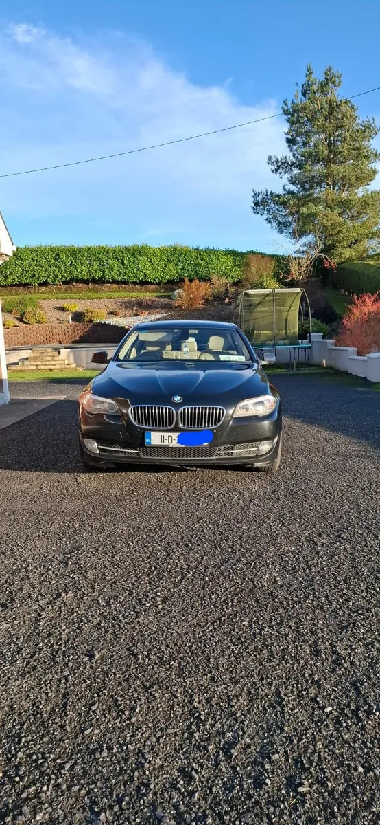 BMW 5-Series 2011 - Image 4