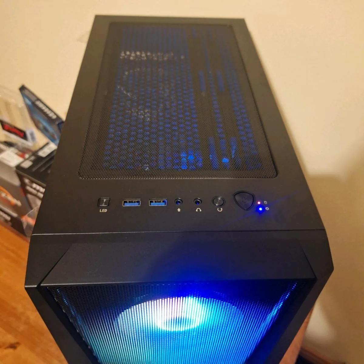 Gaming PC Ryzen 4500/RX 5700 XT/16GB RAM - Image 3