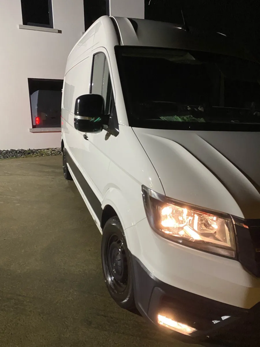 VW Crafter H 35 MWB 177hp 4 motion - Image 2