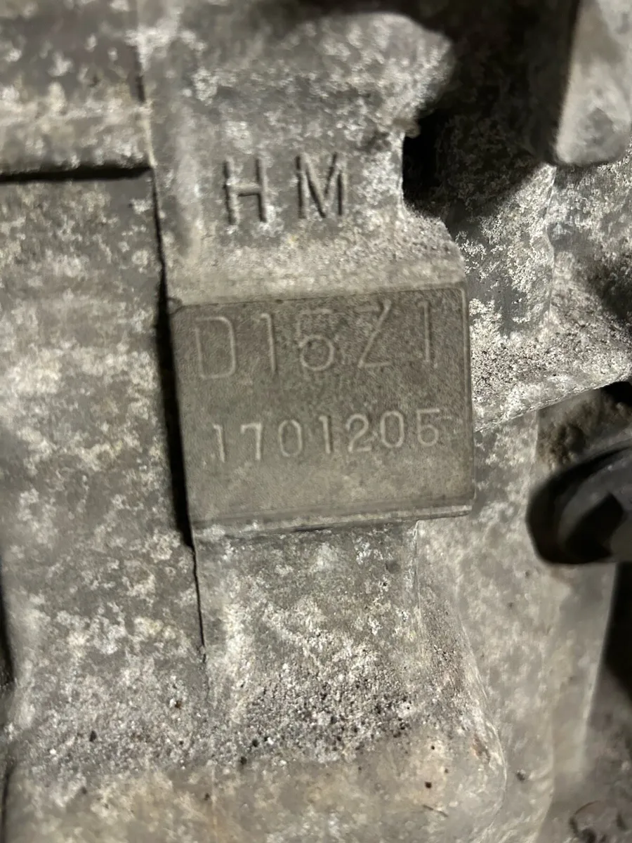 Honda D15 engine/box and loom - Image 4