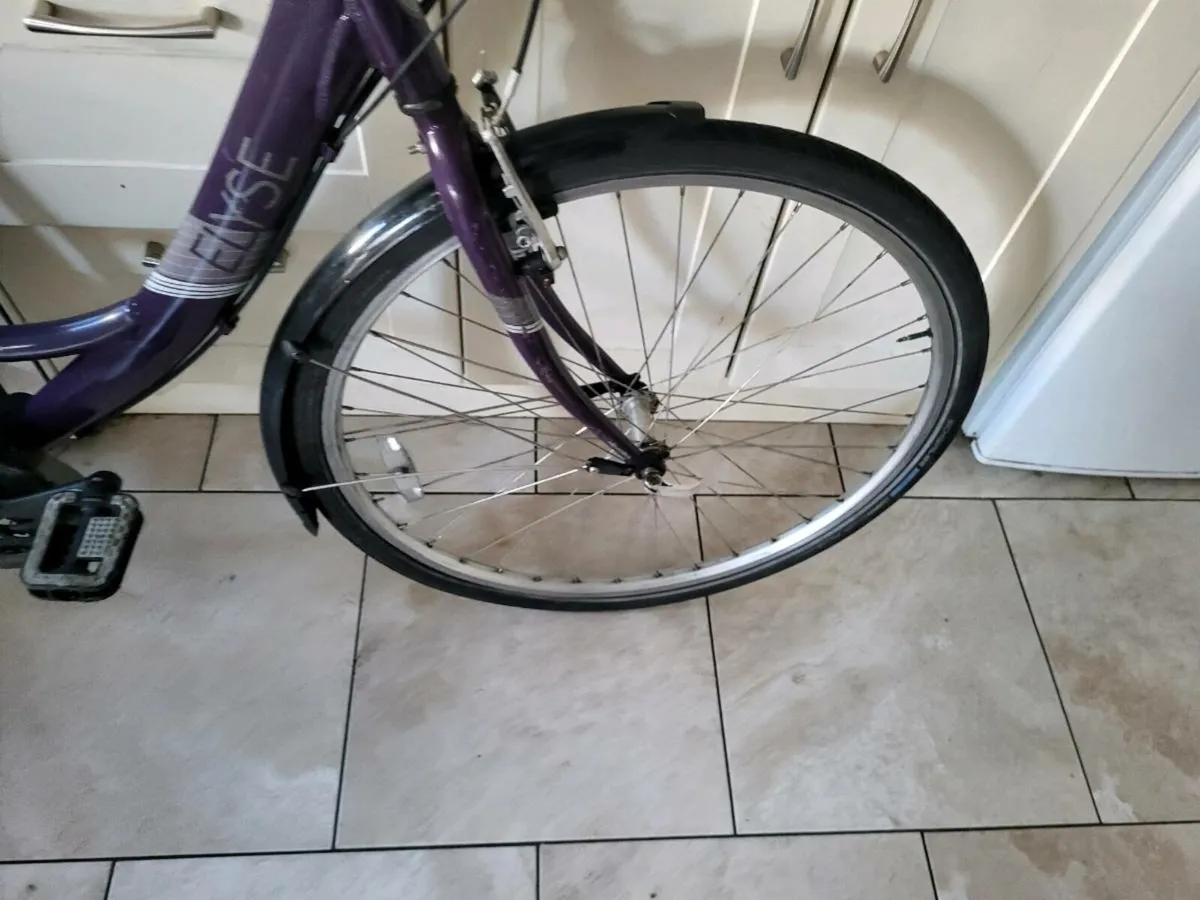 Ladies bike - Image 2